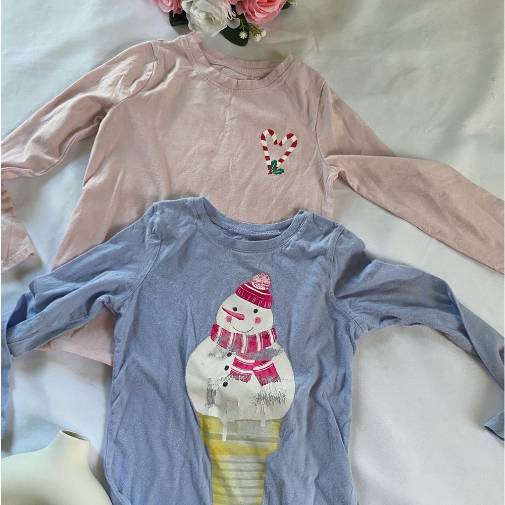 4 pieces long sleeve sweater size 7-8 girls bundle